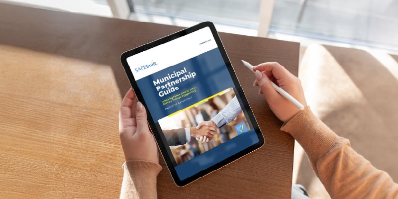 Piggybacking content offer on tablet